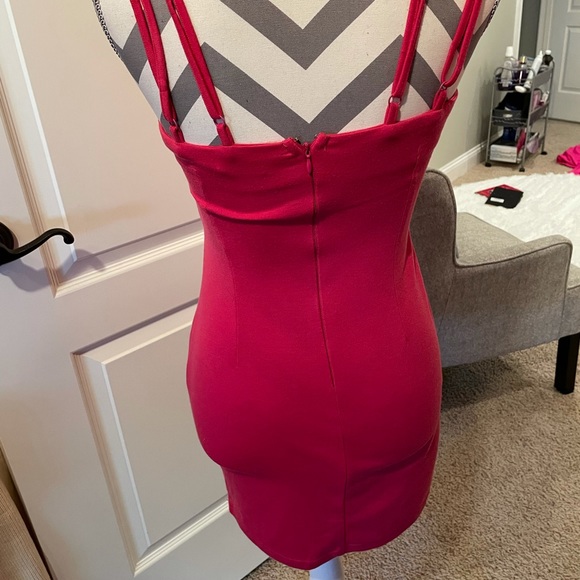 Tobi Fuschia cutout bodycon dress - Picture 3 of 3
